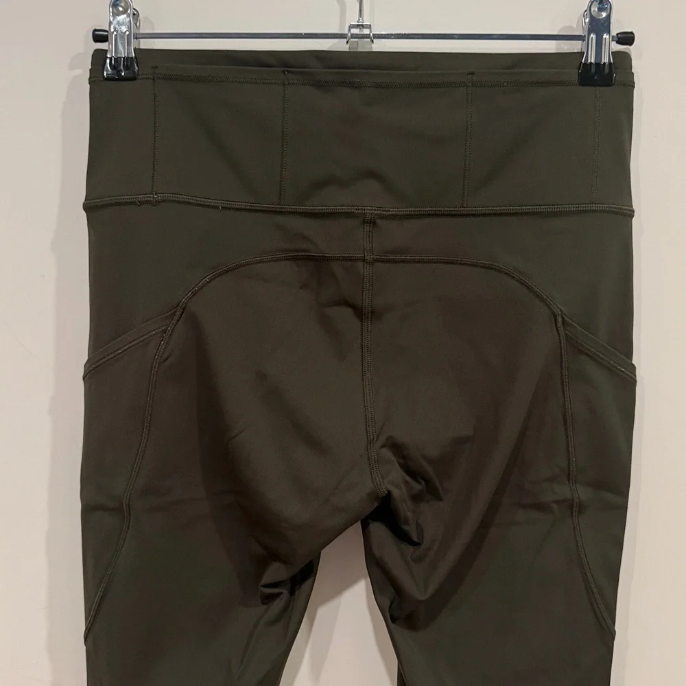 LULULEMON 7 Pocket Leggings in Olive Green sz 8 EUC - Picture 4 of 9